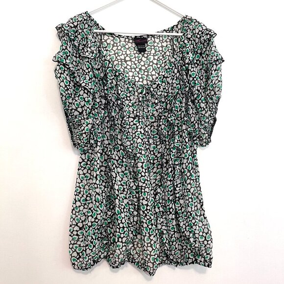 OLD TAG TORRID Plus Size White Black Geometric Heart Animal Print Tie Ruffle Top - Picture 1 of 16